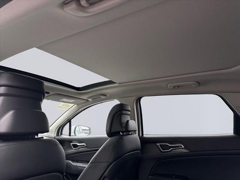 New 2026 Kia Sportage EX w/ EX Panorama Roof Package FWD image 16