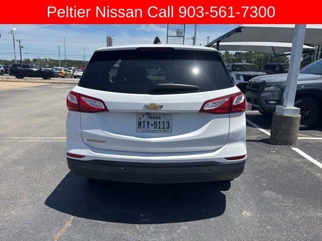 Used 2020 Chevrolet Equinox LS w/ LS Convenience Package FWD image 4