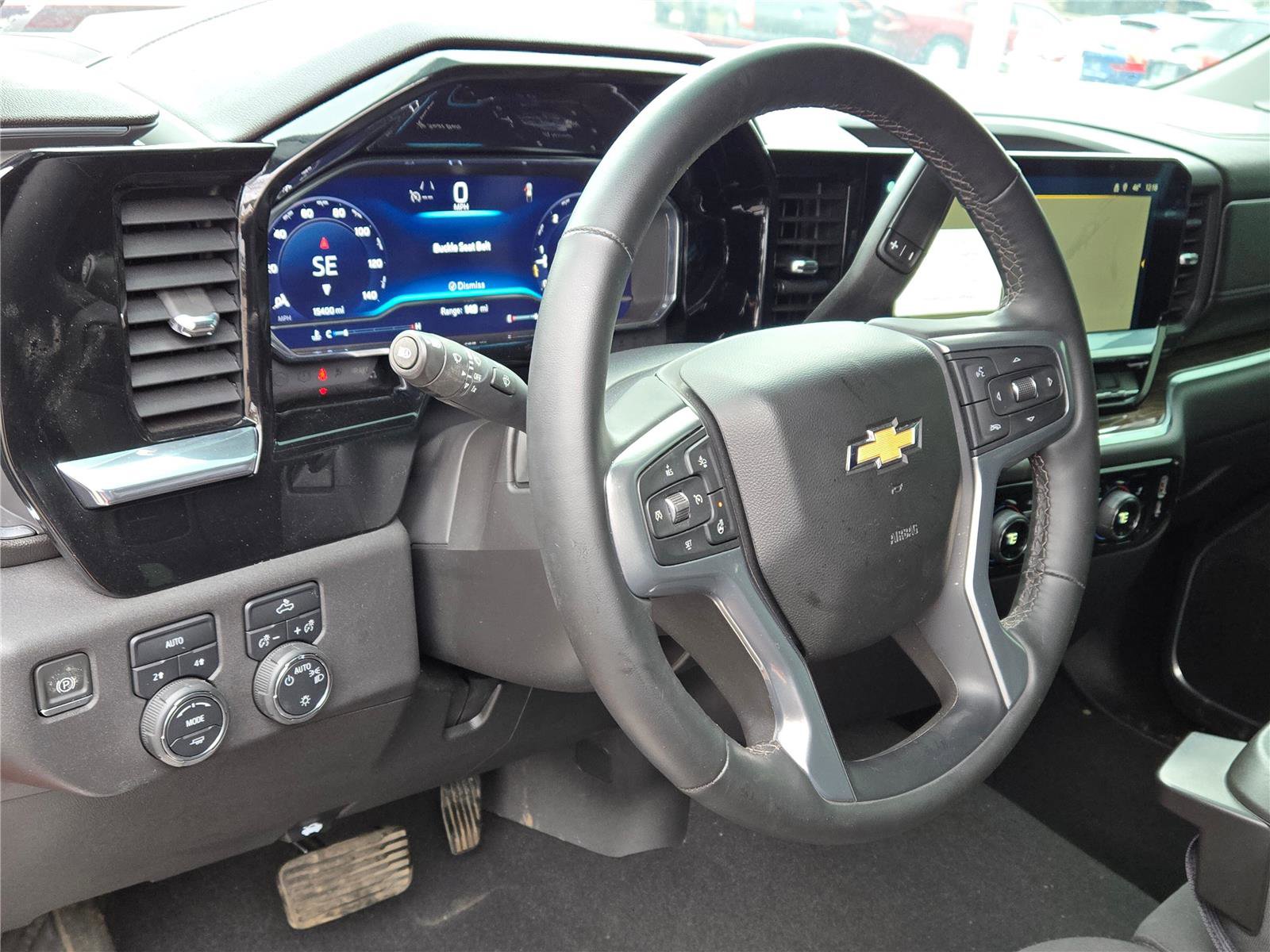 Used 2023 Chevrolet Silverado 1500 LT AWD/4WD image 17