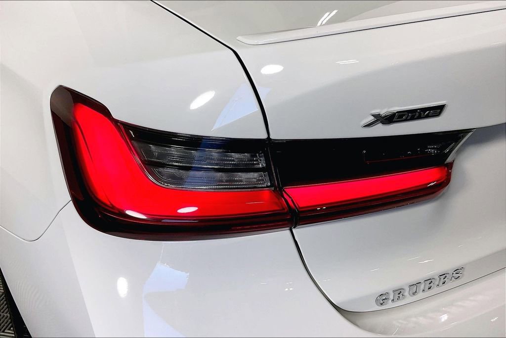 Used 2025 BMW 330i xDrive Sedan w/ M Sport Package image 41