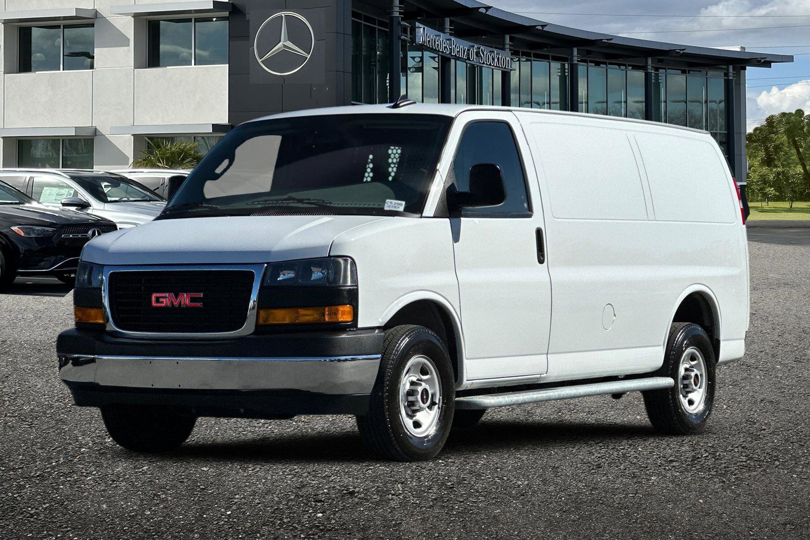 Used 2024 GMC Savana 2500 w/ Driver Convenience Package RWD image 8