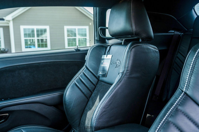 Used 2023 Dodge Challenger SRT Hellcat RWD image 37