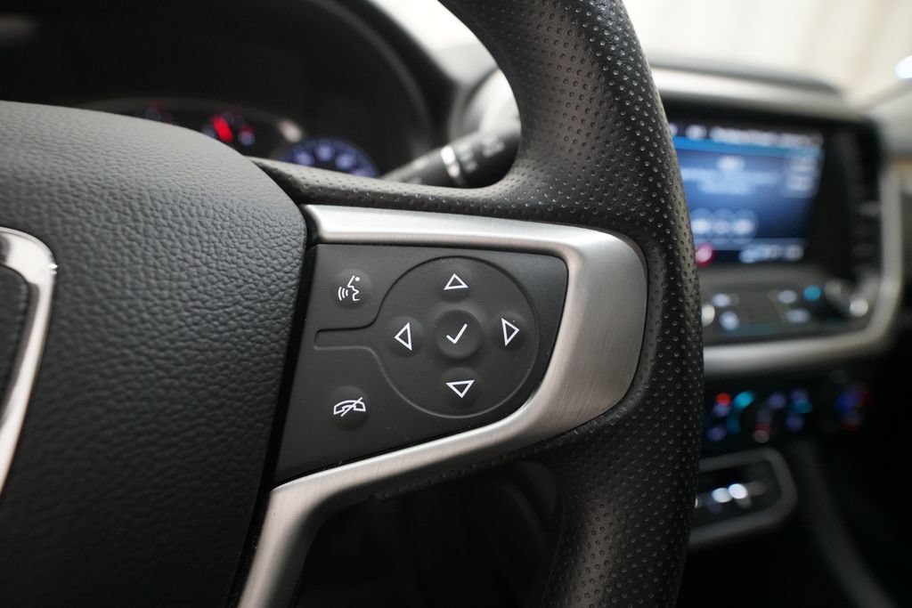 Used 2023 GMC Acadia SLE AWD/4WD image 19