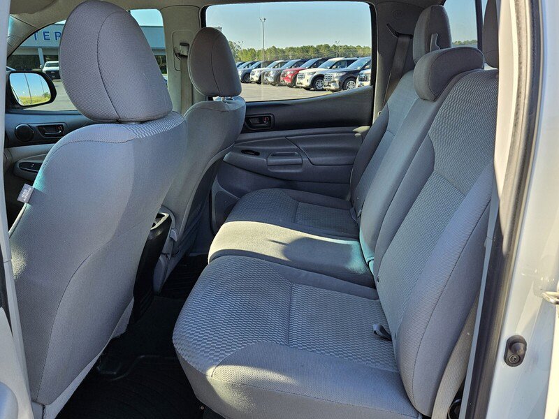 Used 2015 Toyota Tacoma PreRunner image 6