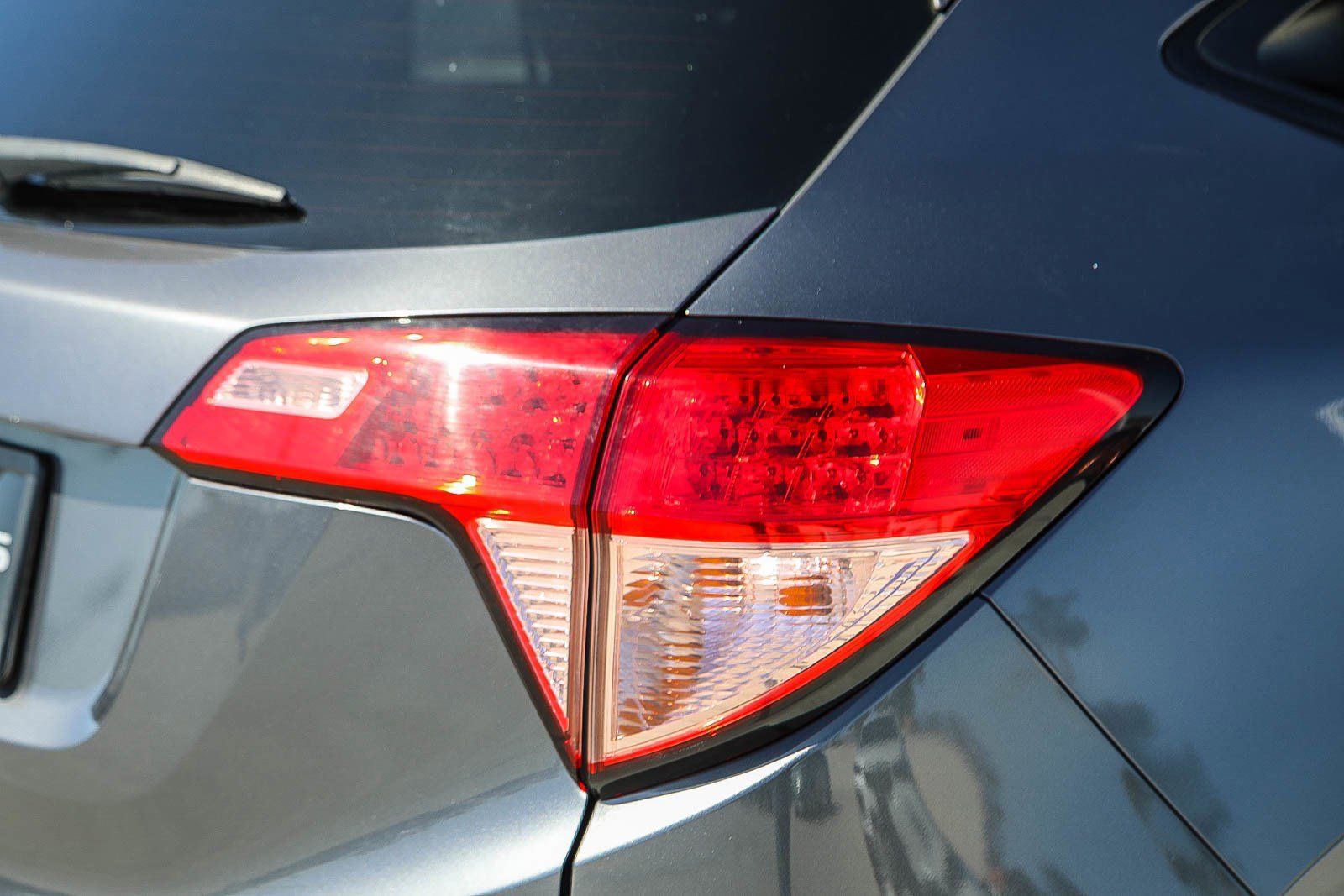 Used 2018 Honda HR-V EX image 9