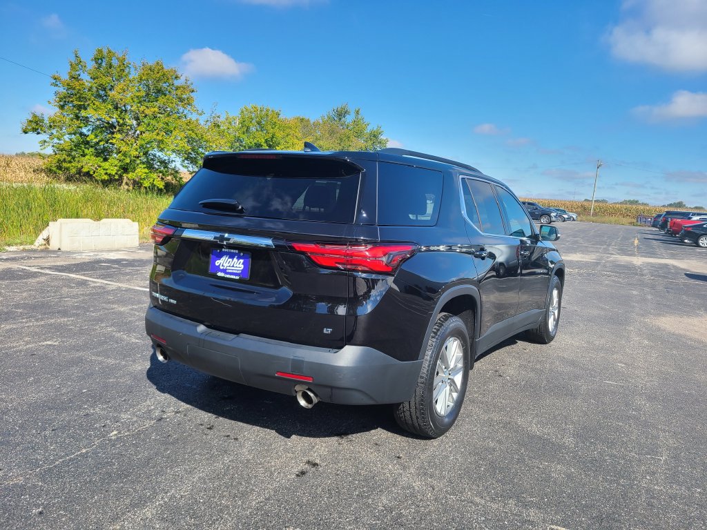 Used 2023 Chevrolet Traverse LT w/ LPO, Cargo Package AWD/4WD image 7