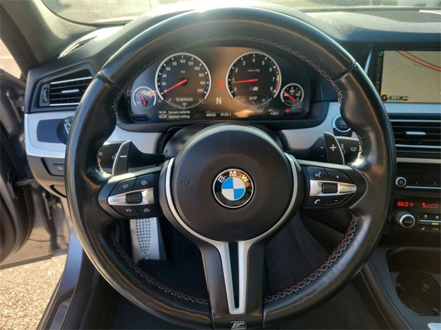 Used 2015 BMW M5 image 29