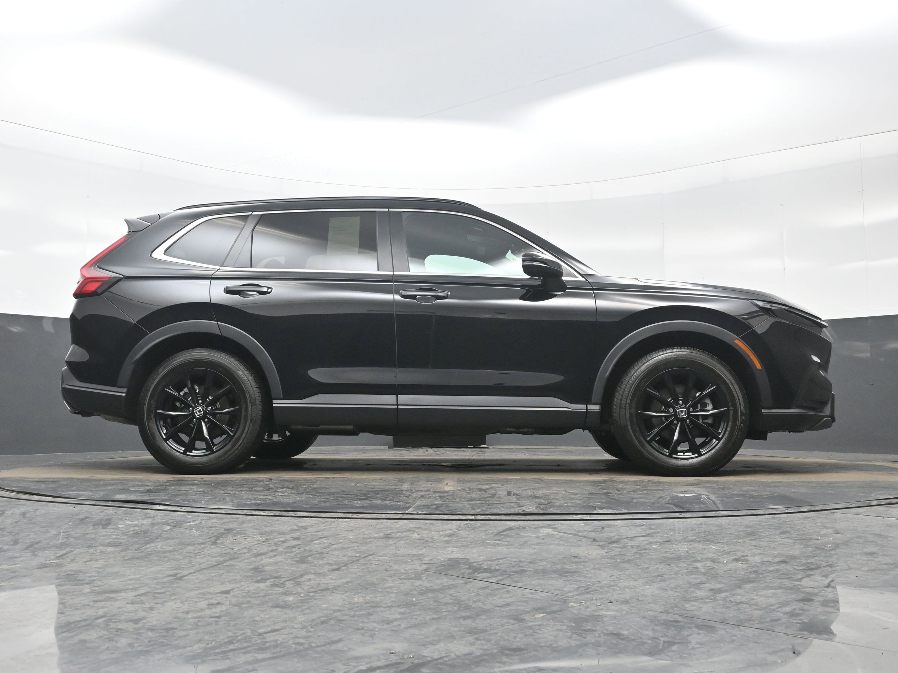 Used 2025 Honda CR-V Sport-L image 32