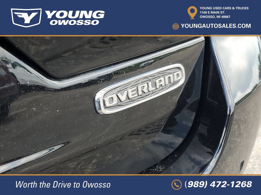 Used 2022 Jeep Grand Cherokee Overland w/ Luxury Tech Group IV AWD/4WD image 36