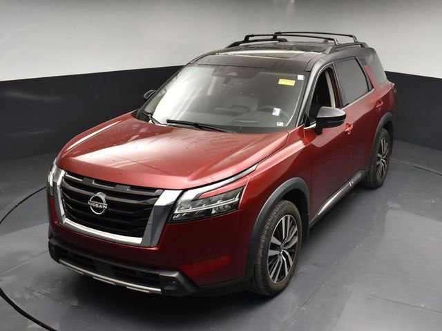 Used 2024 Nissan Pathfinder Platinum image 43