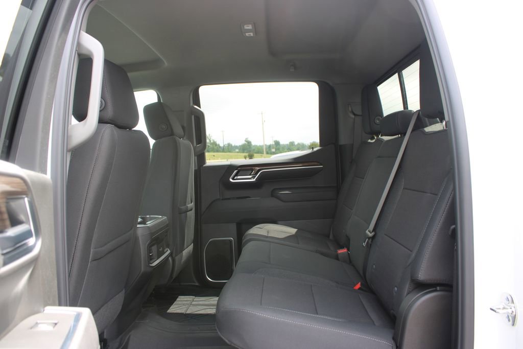 New 2026 Chevrolet Silverado 1500 RST w/ Redline Edition AWD/4WD image 26
