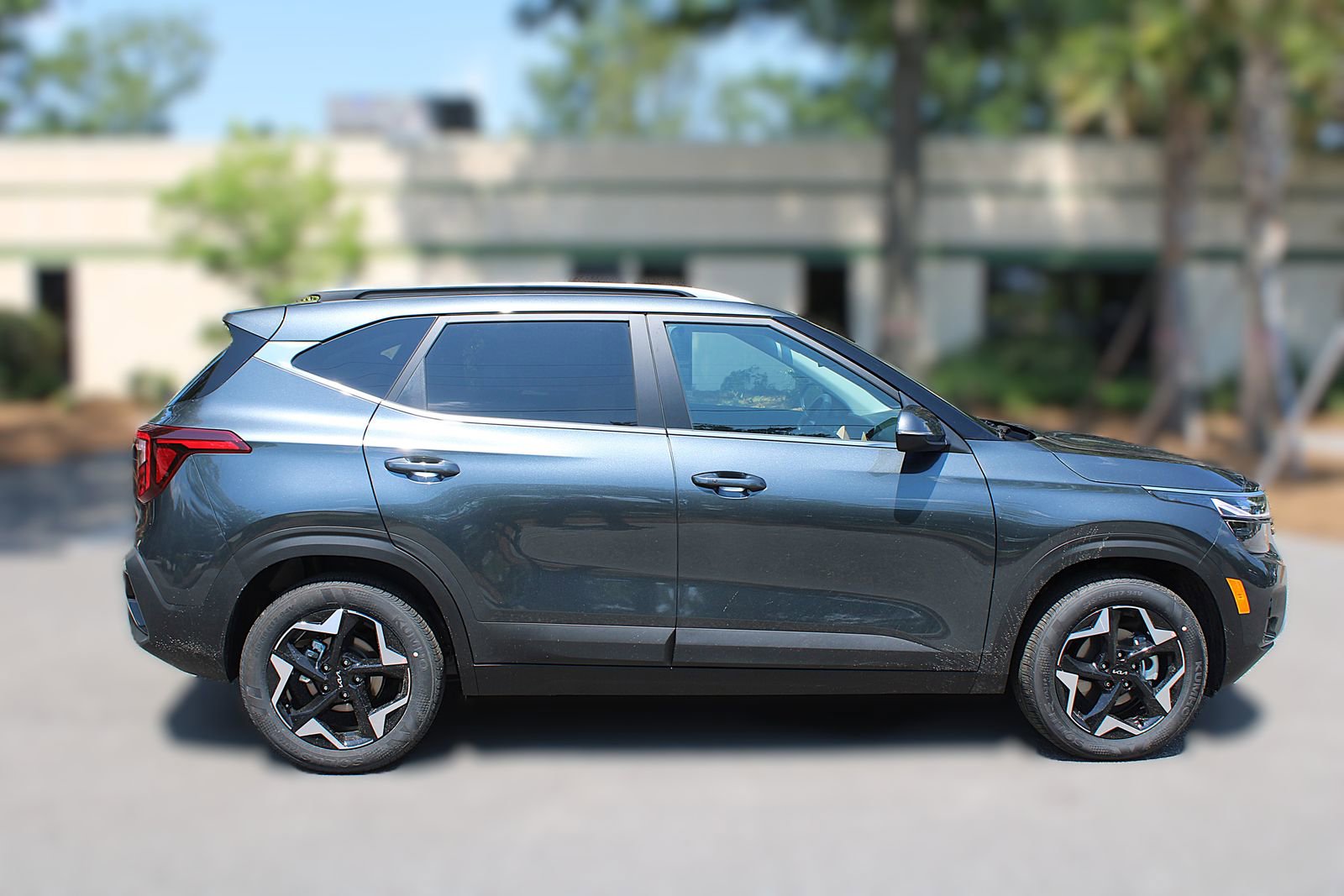 New 2026 Kia Seltos EX FWD image 5