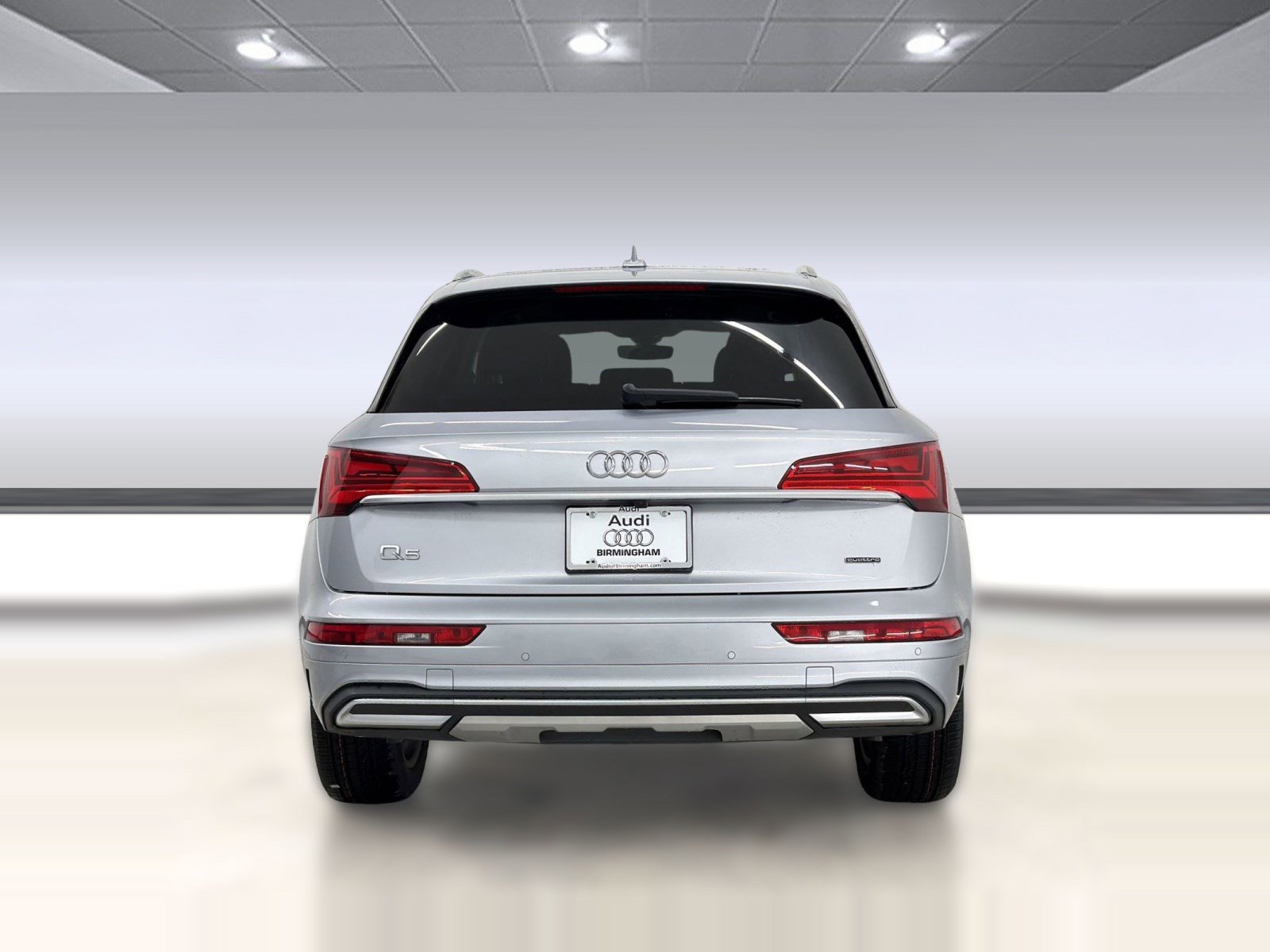 Used 2023 Audi Q5 Premium w/ Convenience Package image 10