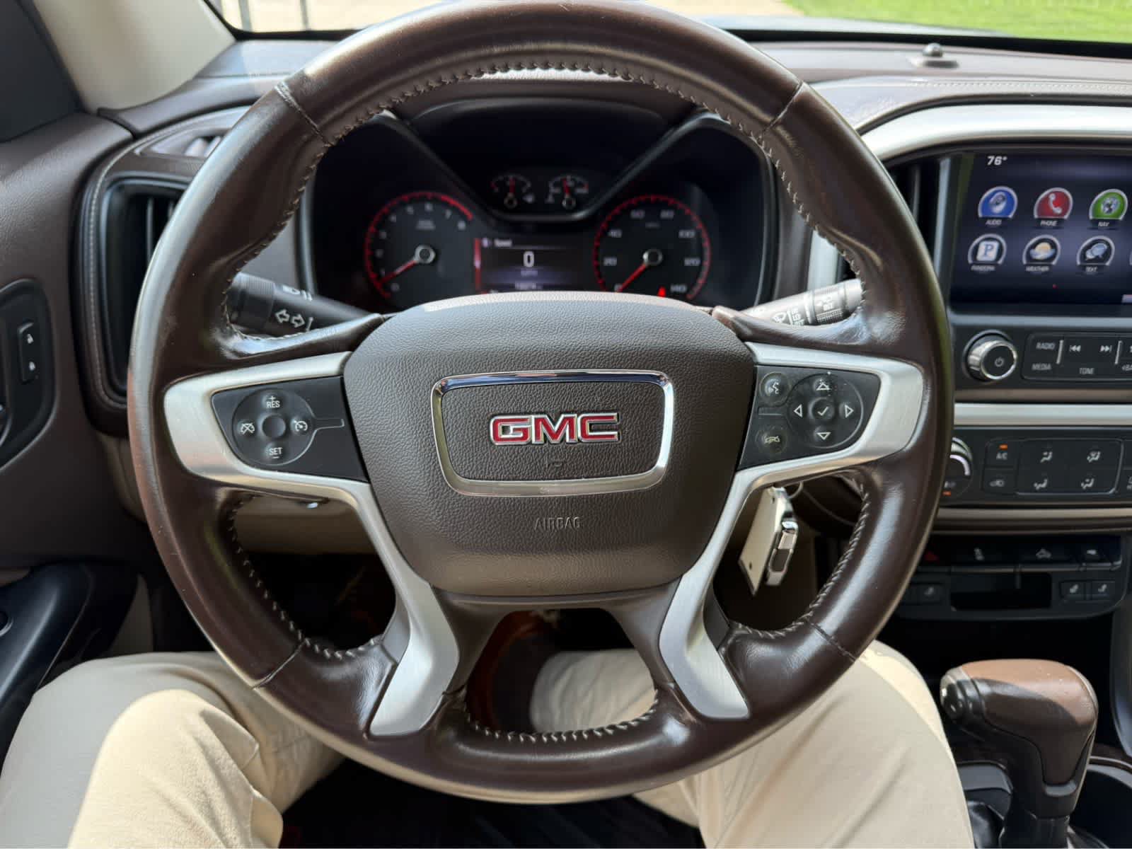 Used 2015 GMC Canyon SLT AWD/4WD image 19