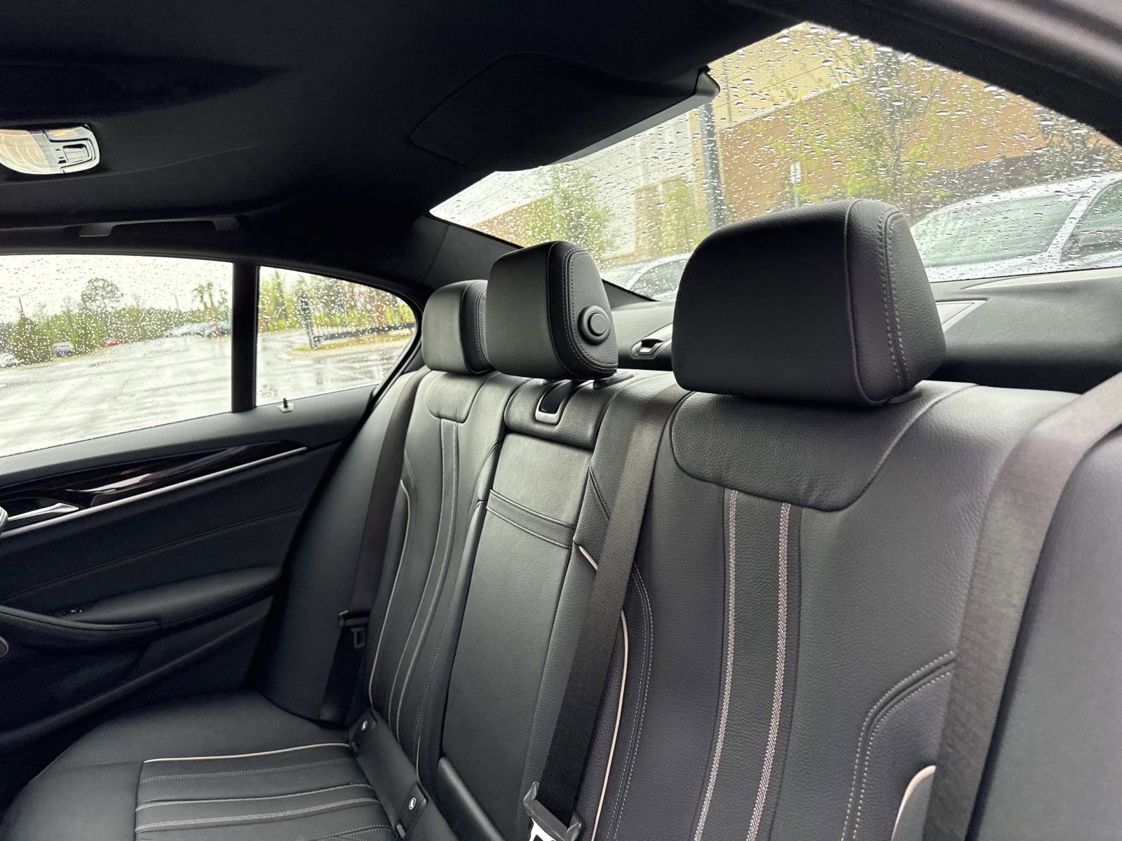 Used 2023 BMW 530e xDrive w/ Premium Package image 14