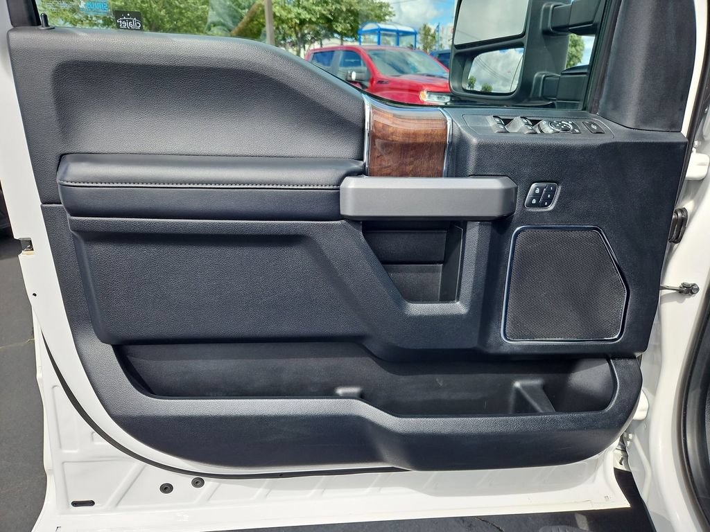 Used 2017 Ford F350 Platinum w/ Platinum Ultimate Package AWD/4WD image 10