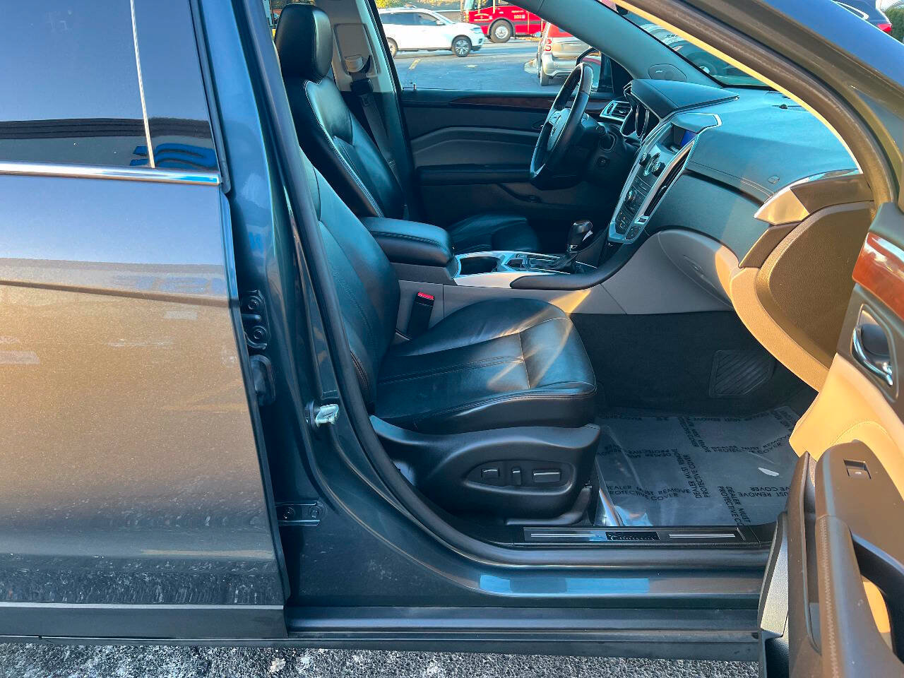 Used 2011 Cadillac SRX Luxury FWD image 25