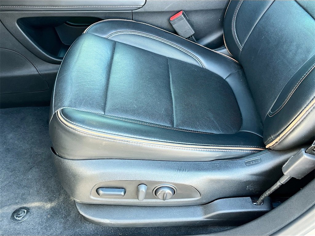 Used 2022 GMC Acadia AT4 w/ Technology Package image 20