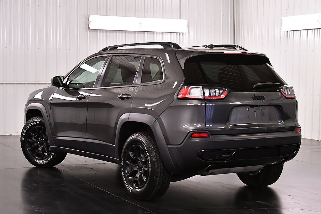 Used 2022 Jeep Cherokee Latitude AWD/4WD image 5