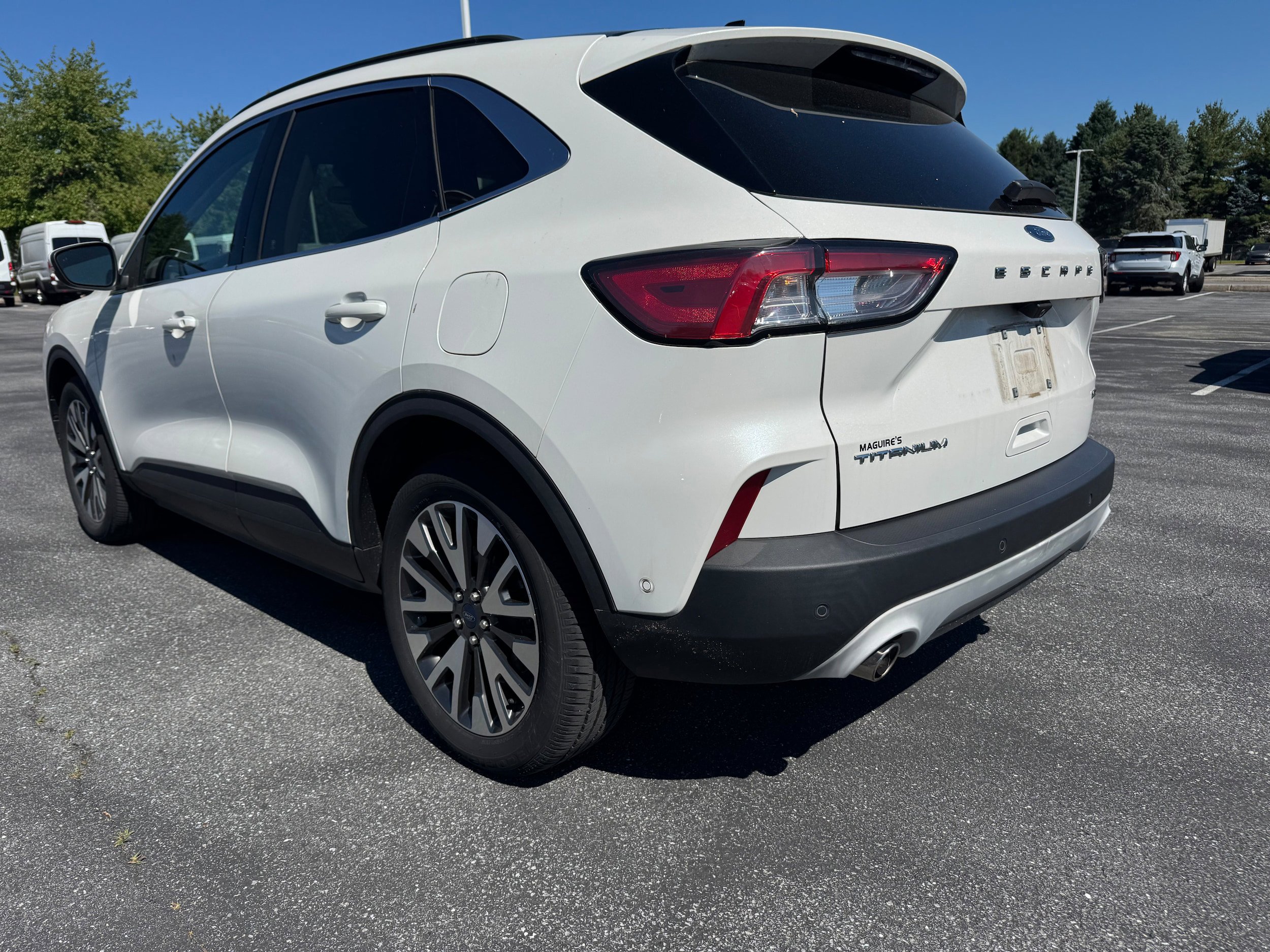 Used 2020 Ford Escape Titanium AWD/4WD image 3