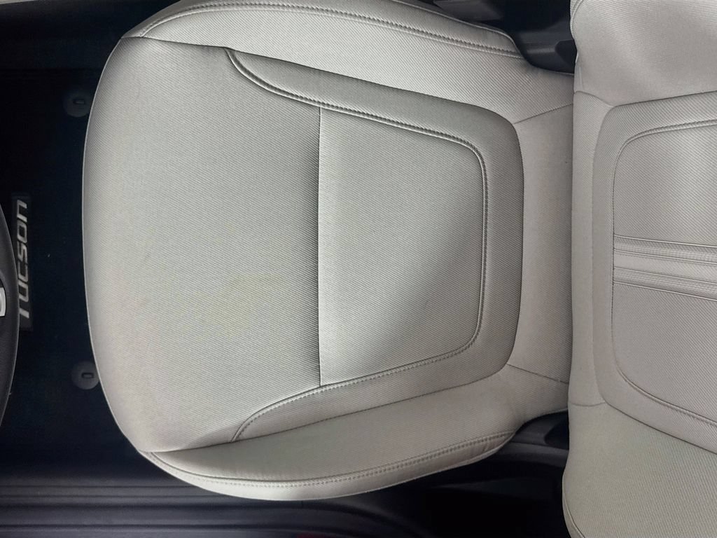 Used 2025 Hyundai Tucson SEL FWD image 19