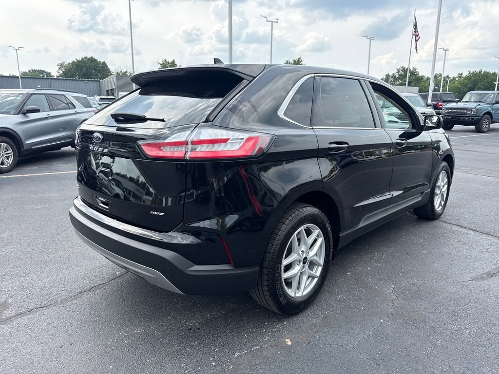 Used 2024 Ford Edge SEL w/ Convenience Package AWD/4WD image 7