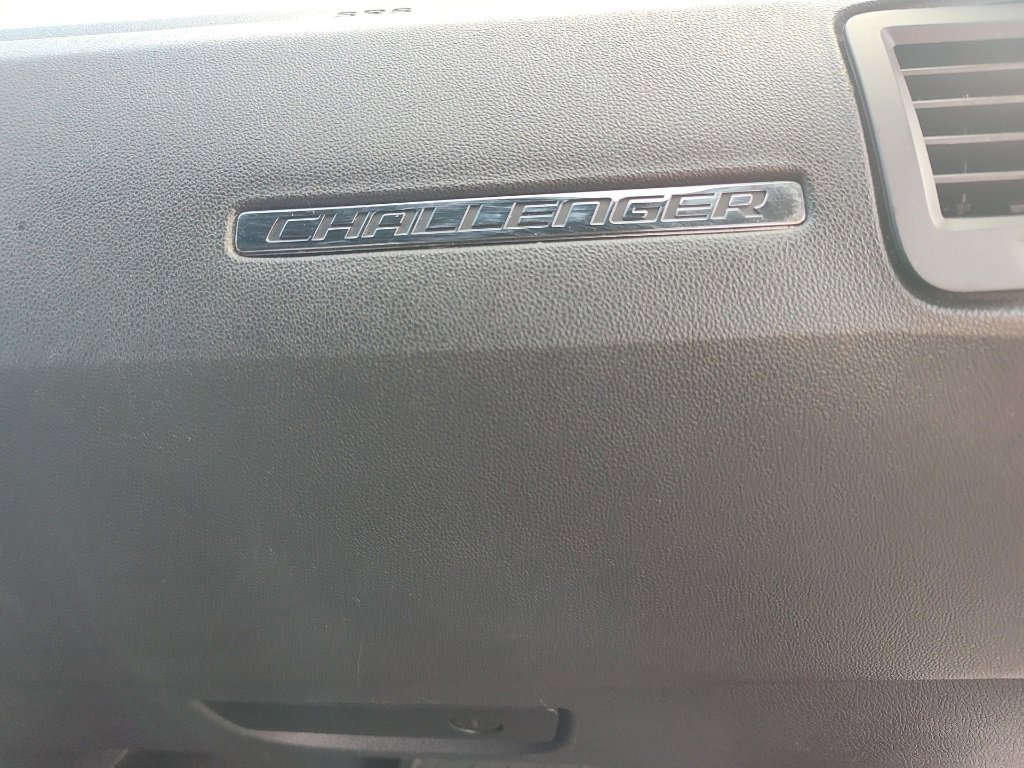 Used 2013 Dodge Challenger R/T w/ Blacktop Pkg image 13