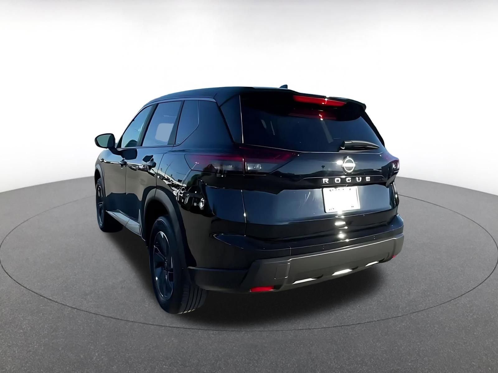 Used 2025 Nissan Rogue SV image 11