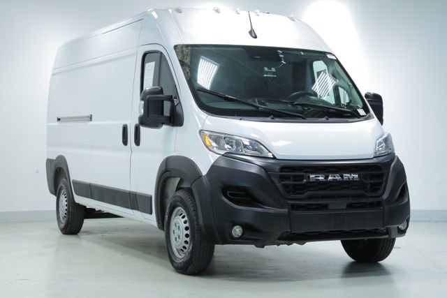 Used 2024 RAM ProMaster 2500 w/ Convenience Group image 3