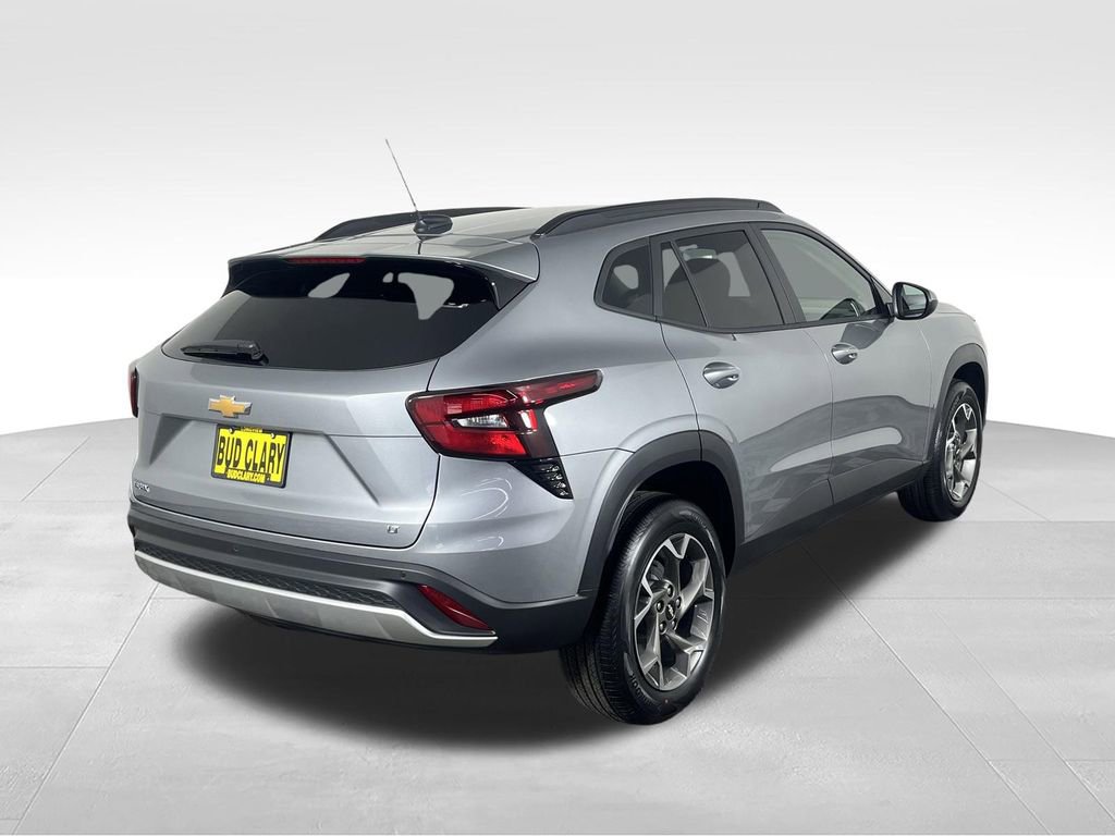 New 2025 Chevrolet Trax LT w/ Driver Confidence Package image 6
