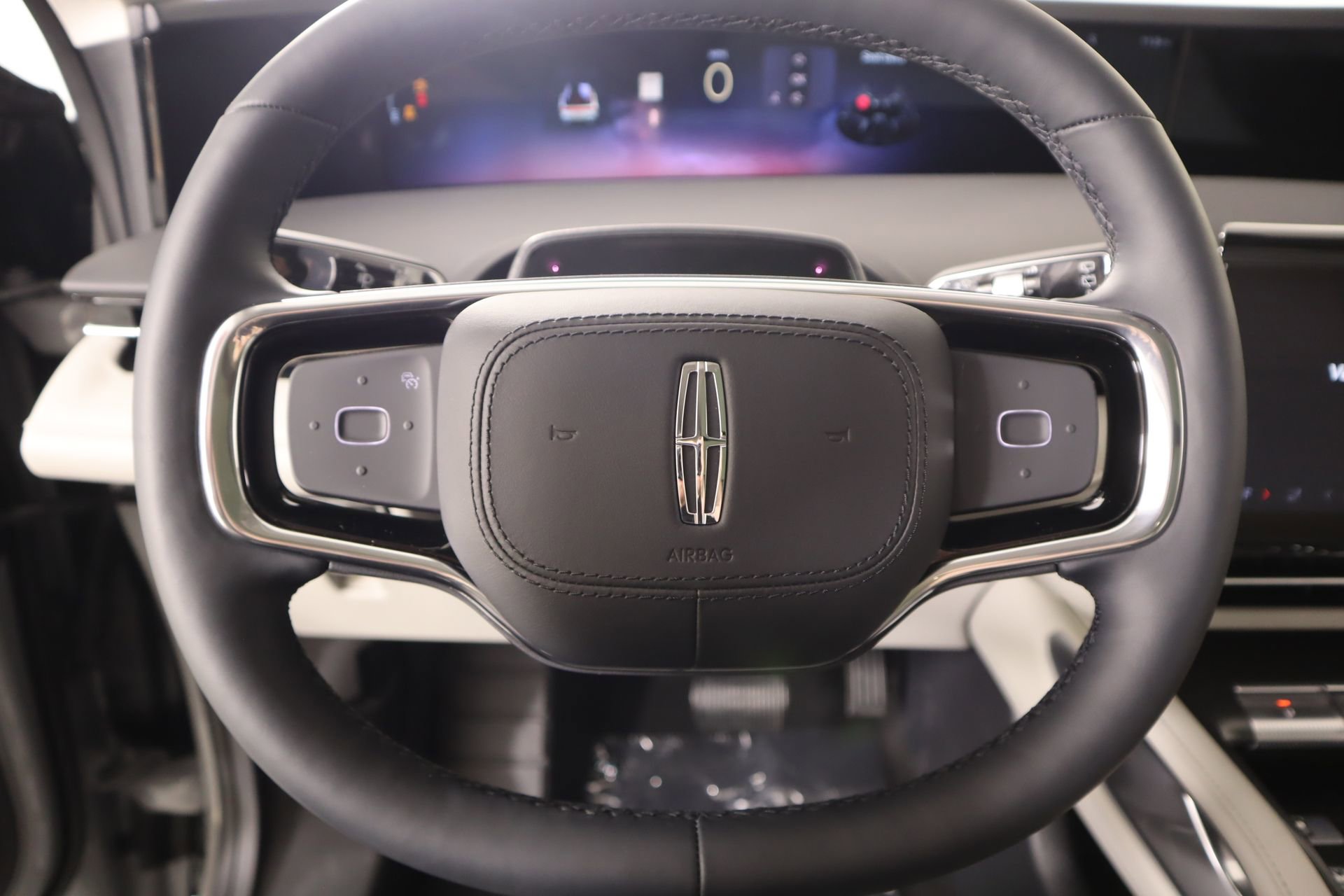 New 2026 Lincoln Nautilus Reserve AWD/4WD image 3