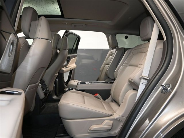 Used 2021 Lincoln Aviator Grand Touring w/ Equipment Group 301A image 11