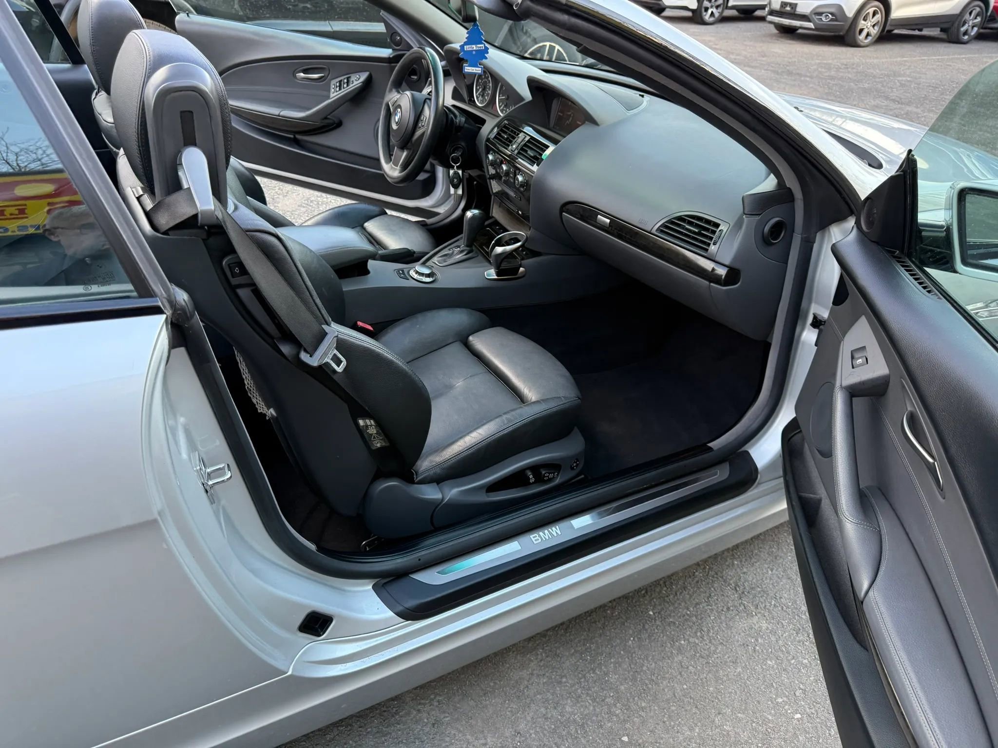 Used 2005 BMW 645Ci Convertible RWD image 21