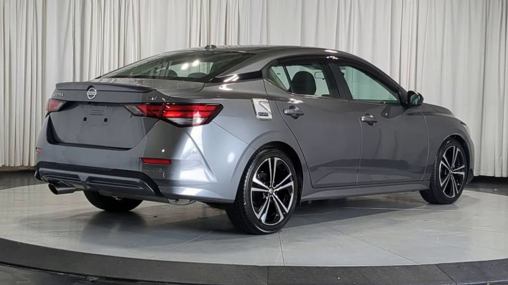 Used 2020 Nissan Sentra SR FWD image 10