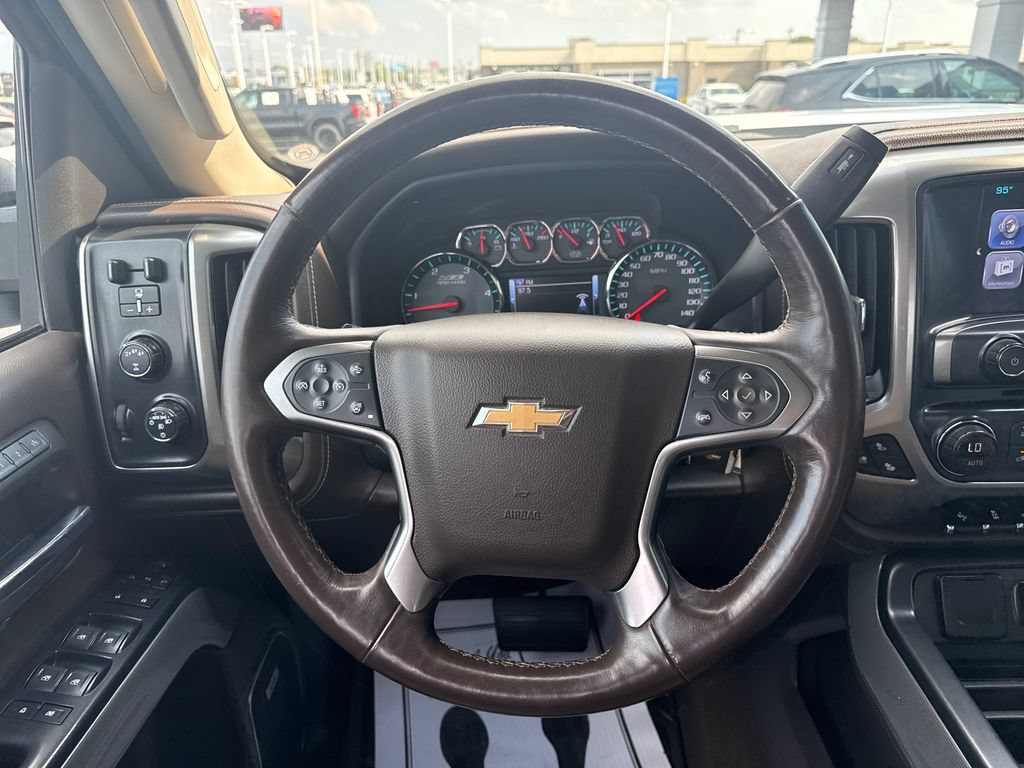 Used 2017 Chevrolet Silverado 2500 LTZ w/ Duramax Plus Package AWD/4WD image 28