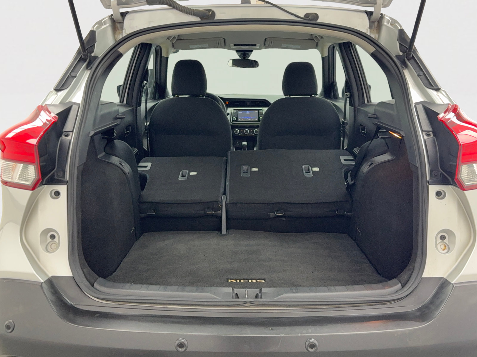 Used 2020 Nissan Kicks S FWD image 48