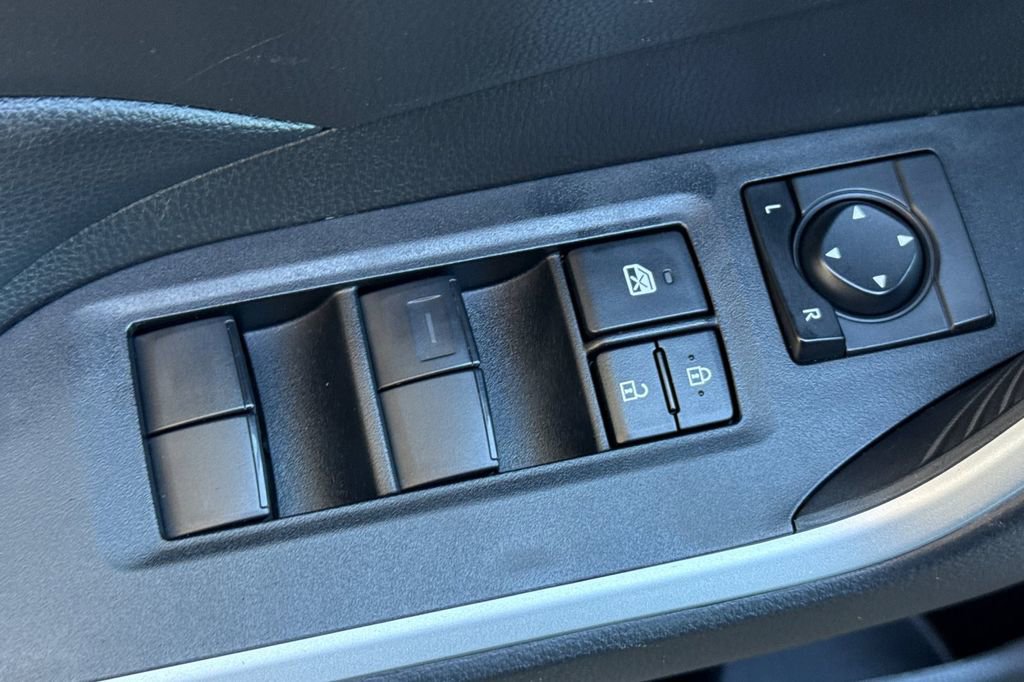 Used 2025 Toyota RAV4 LE image 18