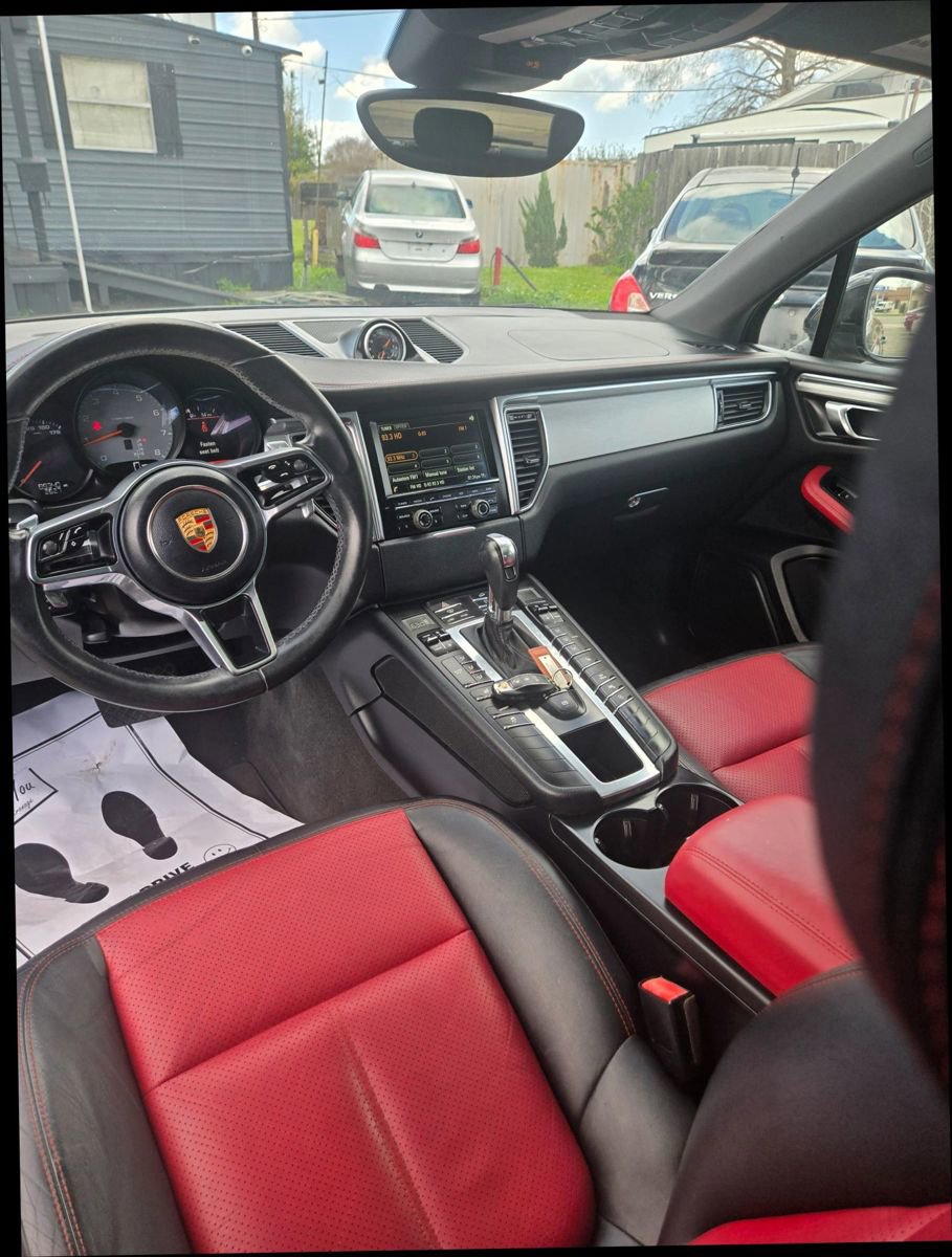 Used 2016 Porsche Macan S image 8