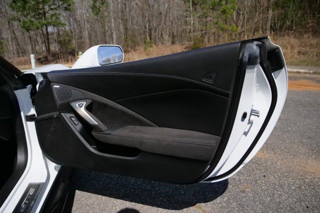 Used 2016 Chevrolet Corvette Z06 w/ 3LZ Preferred Equipment Group image 48