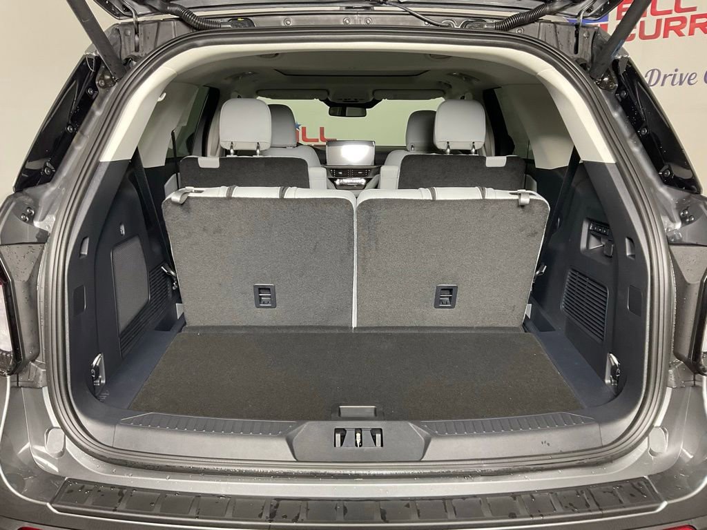 New 2026 Ford Explorer Platinum w/ LUX Leather Package AWD/4WD image 11