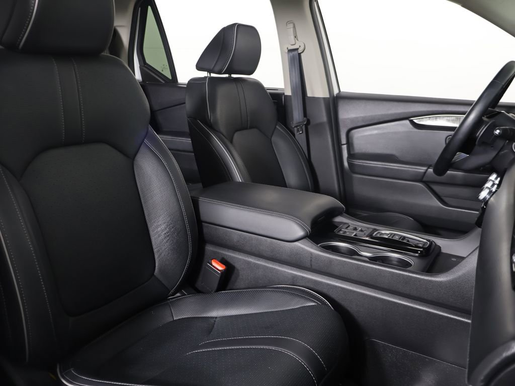 Used 2025 Honda Pilot Elite image 35