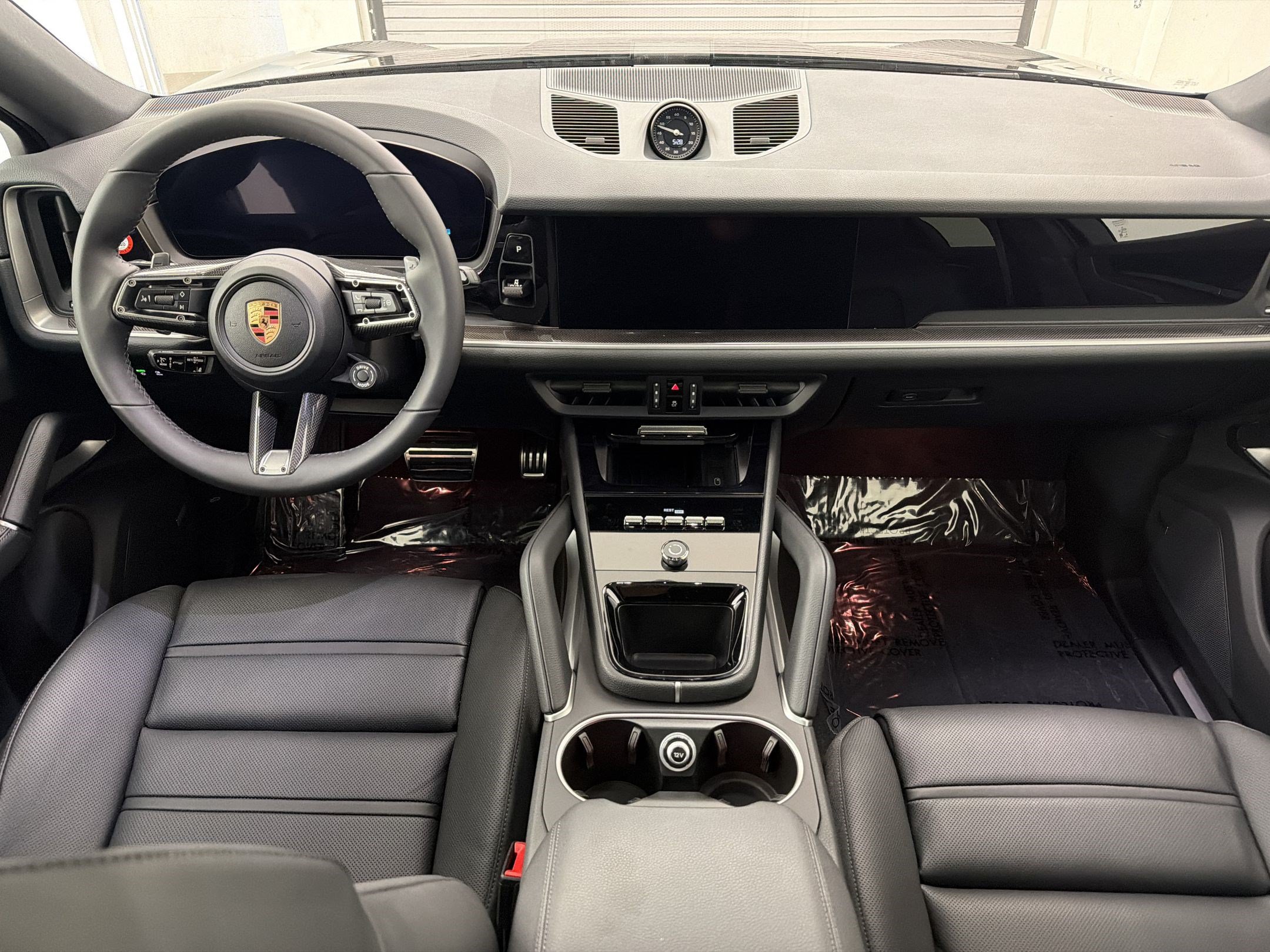 New 2026 Porsche Cayenne Coupe AWD/4WD image 14