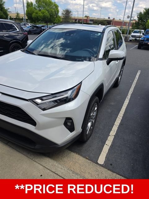 Used 2023 Toyota RAV4 XLE Premium FWD image 2