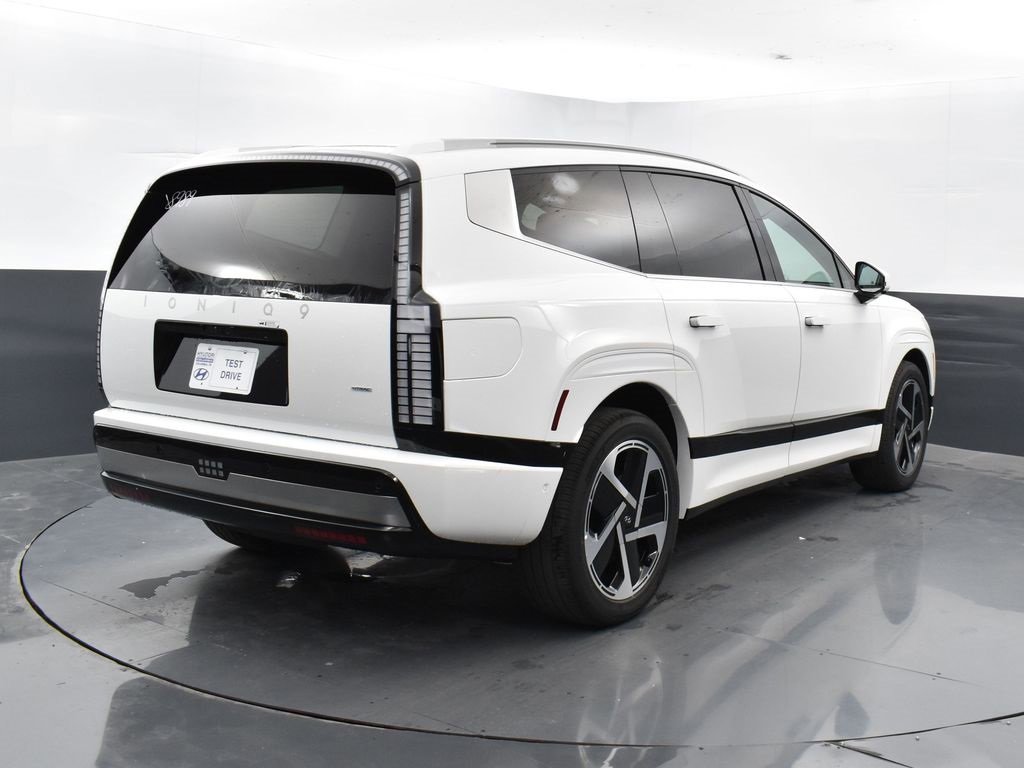 New 2026 Hyundai Ioniq 9 Calligraphy image 7