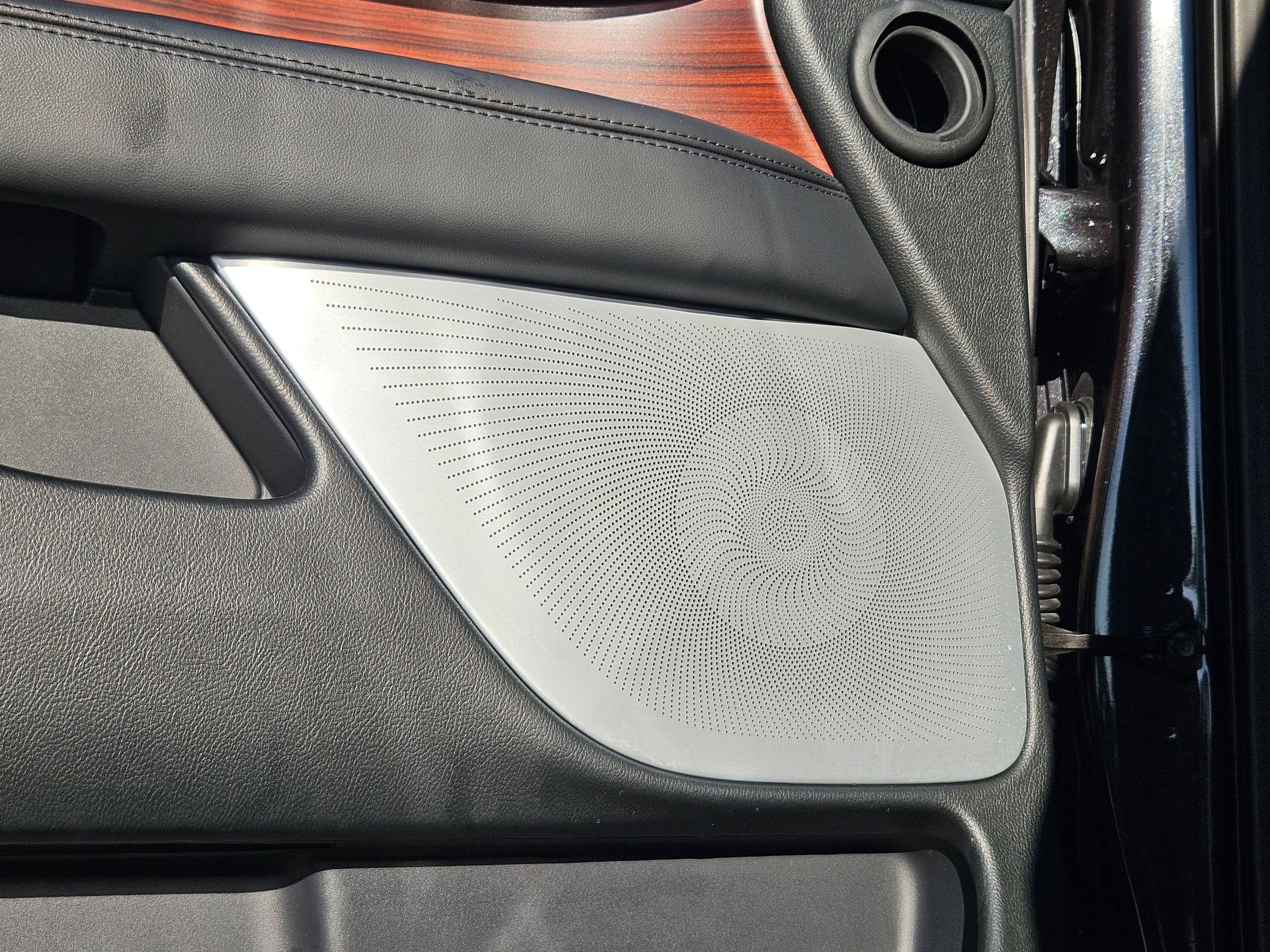 Used 2024 Lincoln Navigator L Reserve image 13