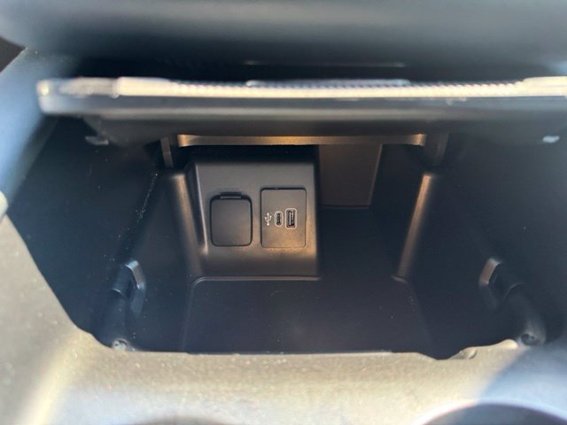 Used 2025 Ford Explorer ST AWD/4WD image 34