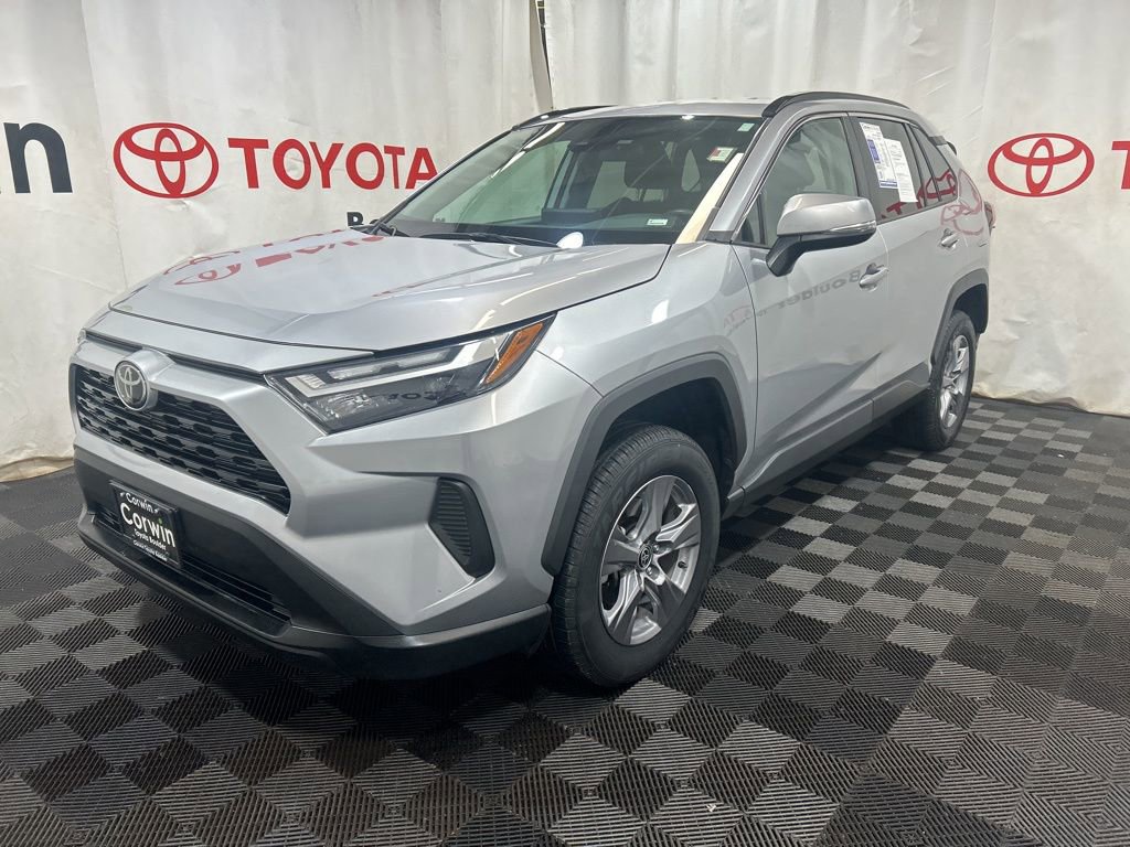 Used 2024 Toyota RAV4 XLE image 3