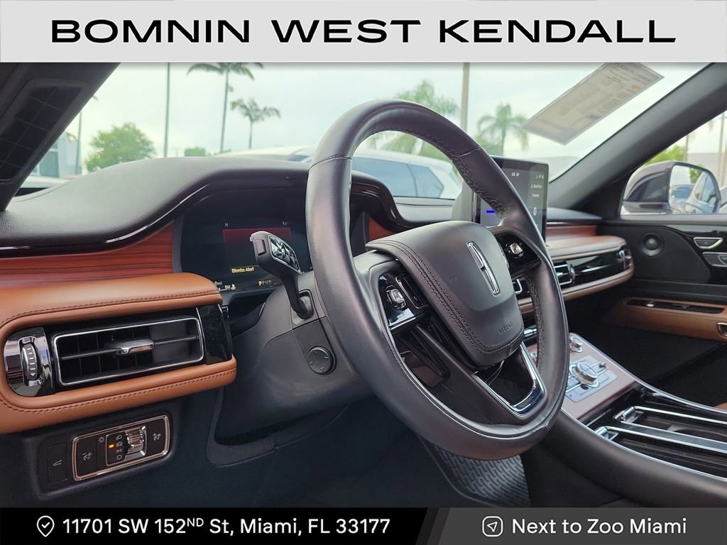 Used 2023 Lincoln Aviator Reserve image 8