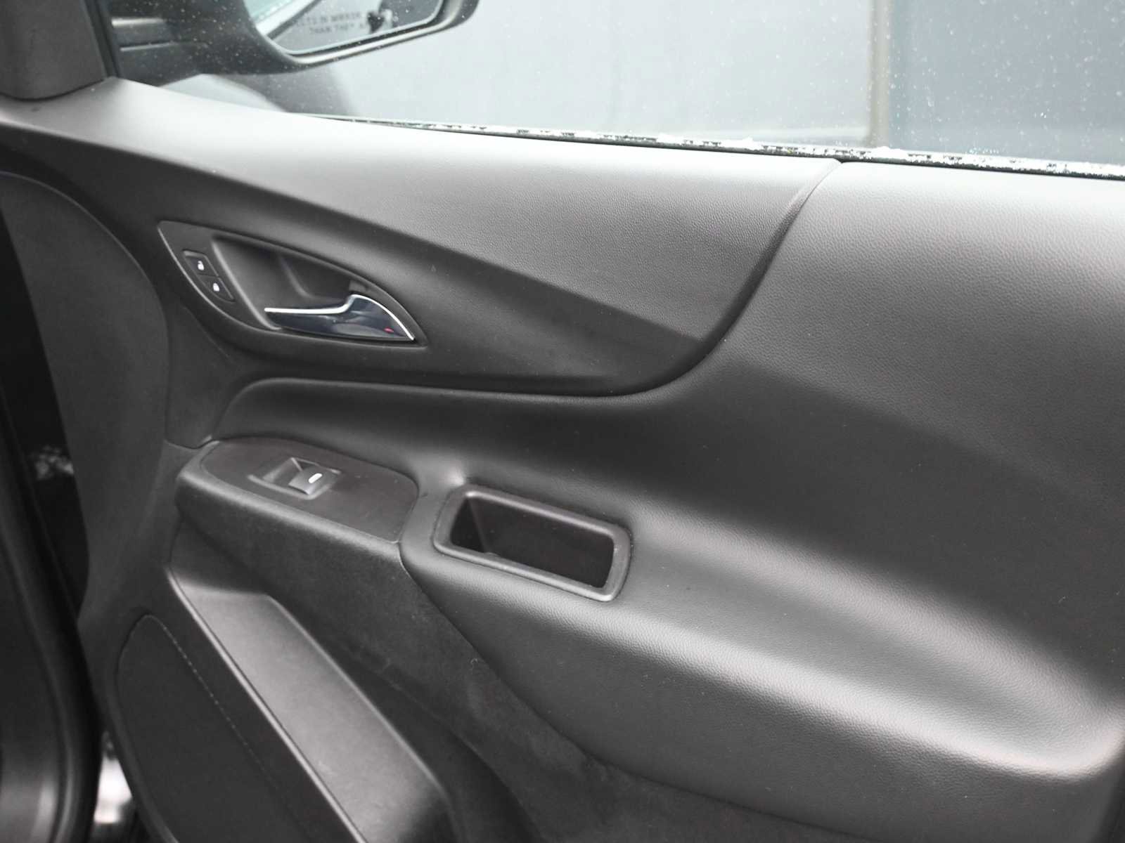 Used 2020 Chevrolet Equinox LT image 22