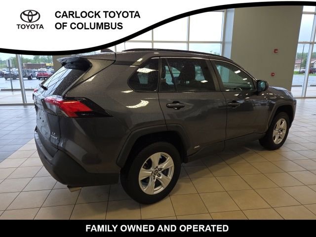 Used 2021 Toyota RAV4 LE AWD/4WD image 7
